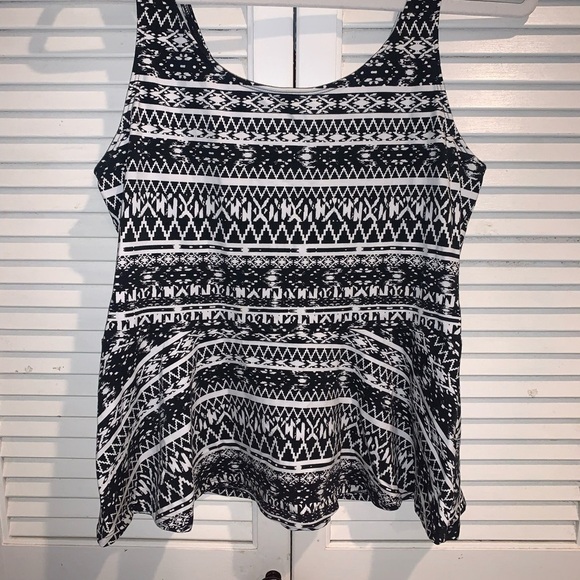 Bundle of 2 Blouses black and white Express and H&M Large - Picture 6 of 8